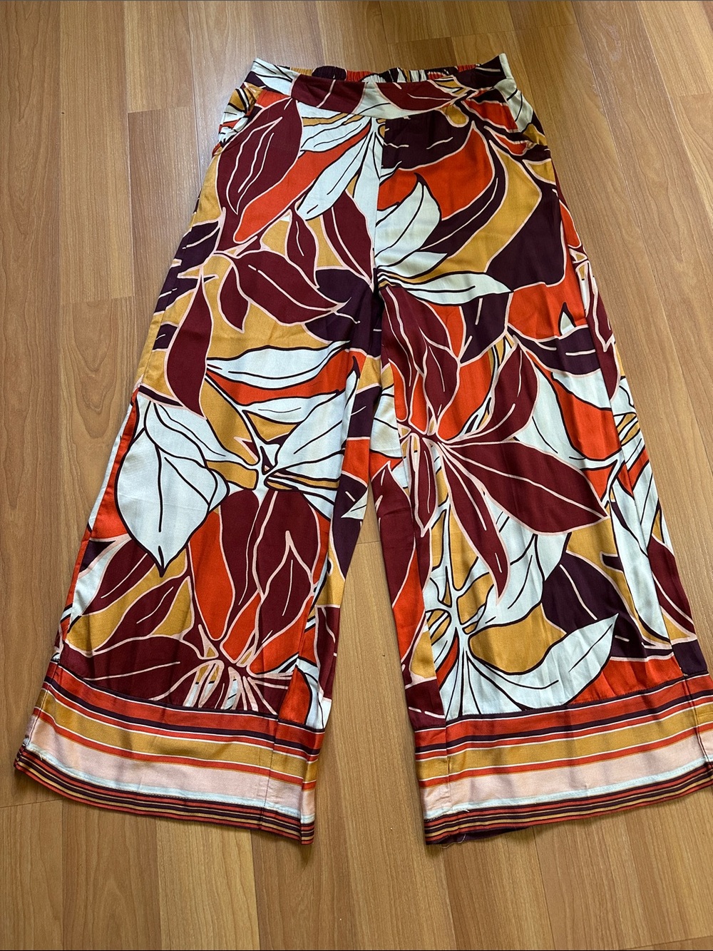 NWT Rachel Zoe size medium 70’s looking pants!